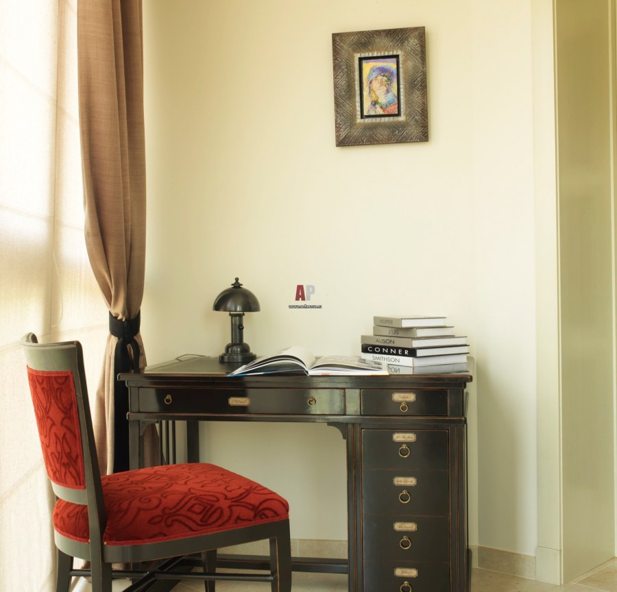Письменный стол в стиле Эклектика