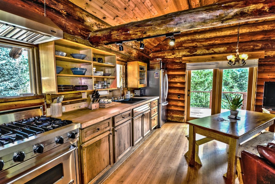 Роскошные интерьеры деревянных домов