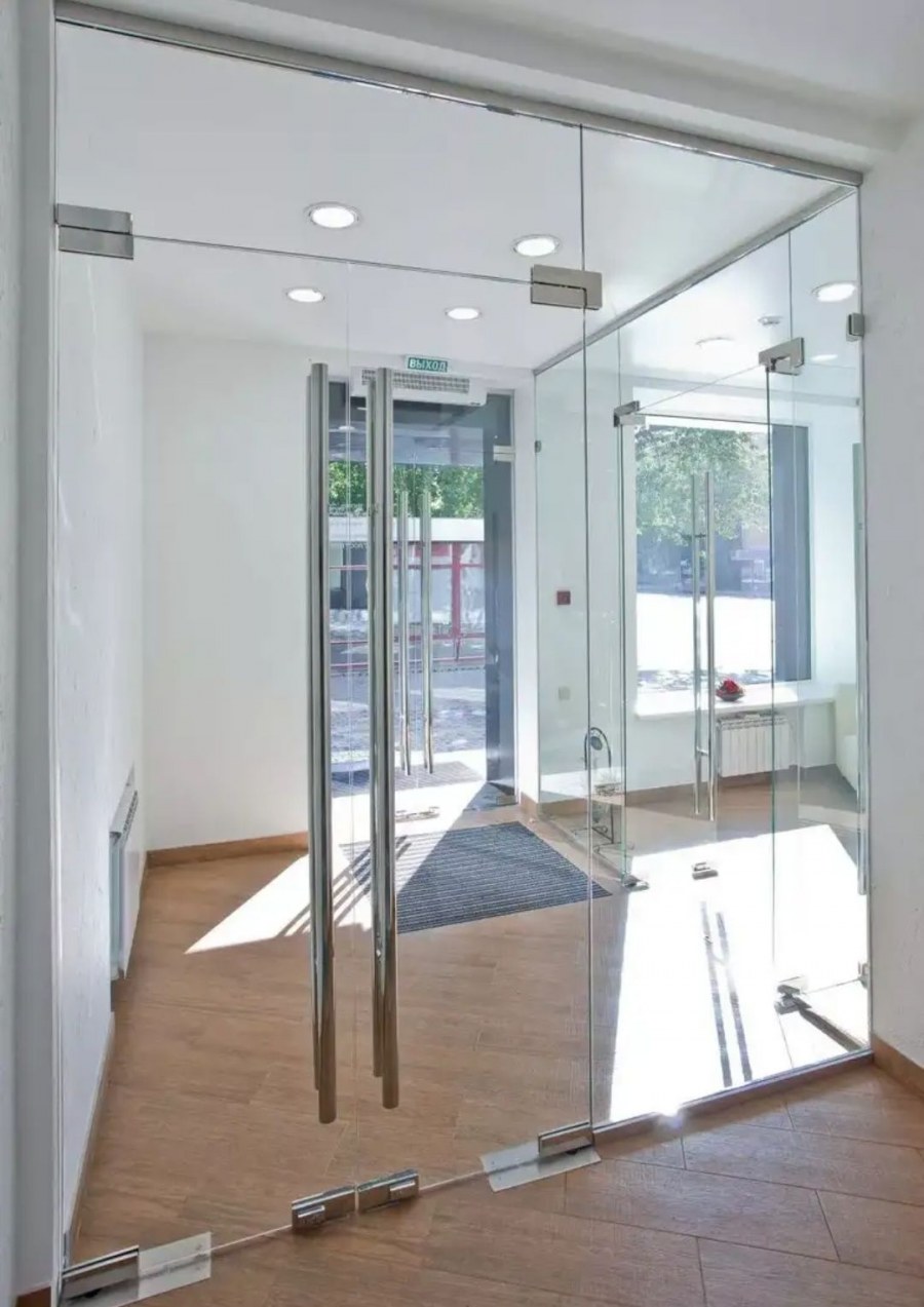 Алюминиевые двери фристайл Технолоджи