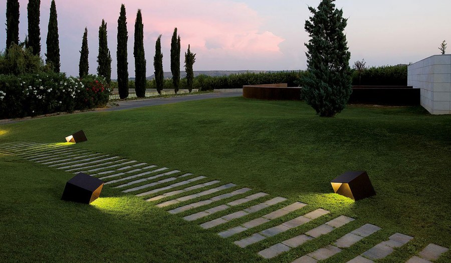 Break светильник для дорожек Vibia