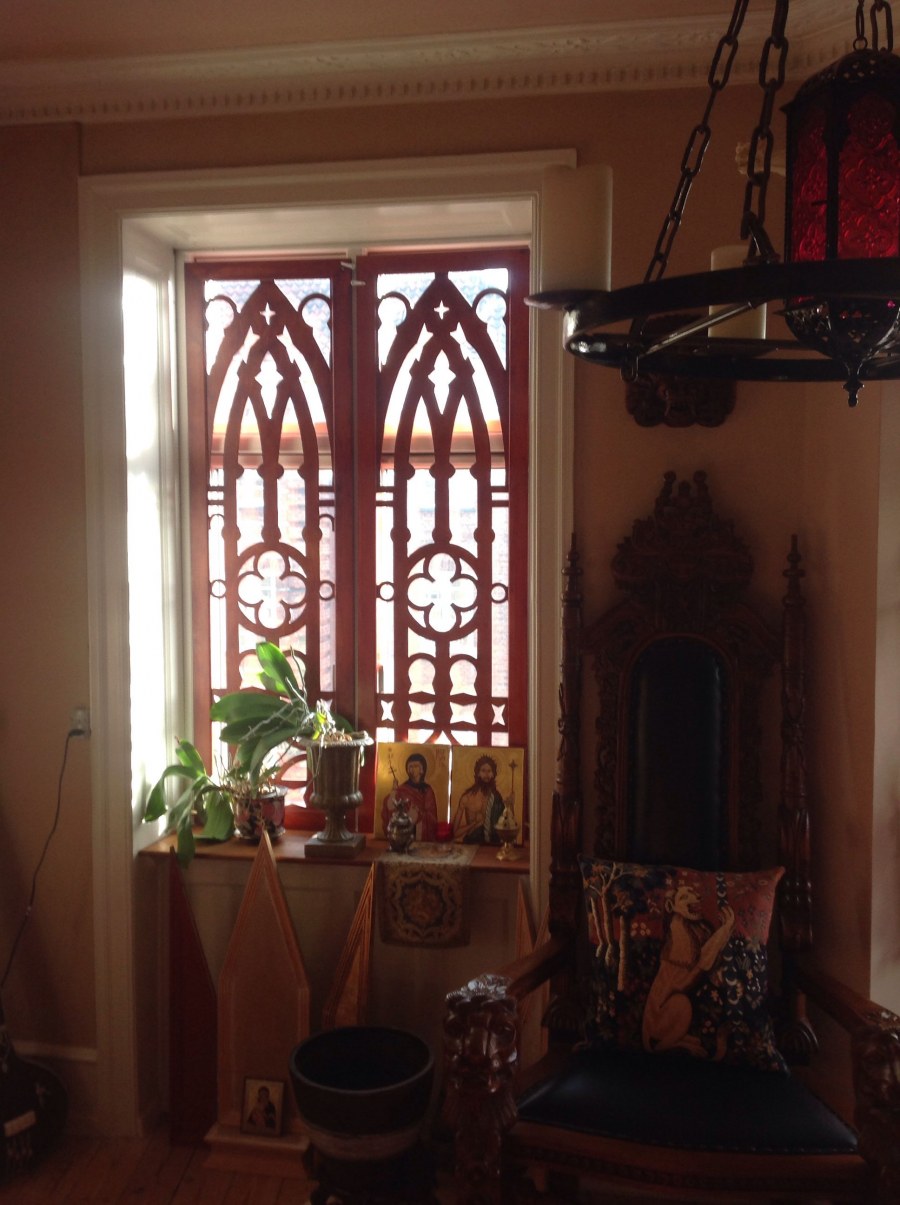 Викторианское окно изнутри