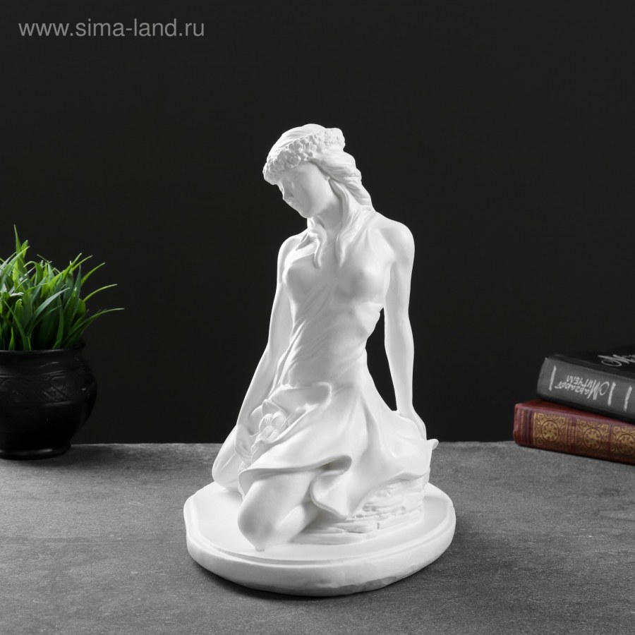 Фигурка «девушка»