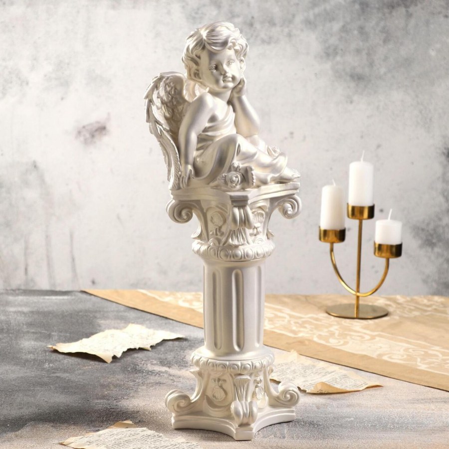 Статуэтка ангел с луком на колонне декор