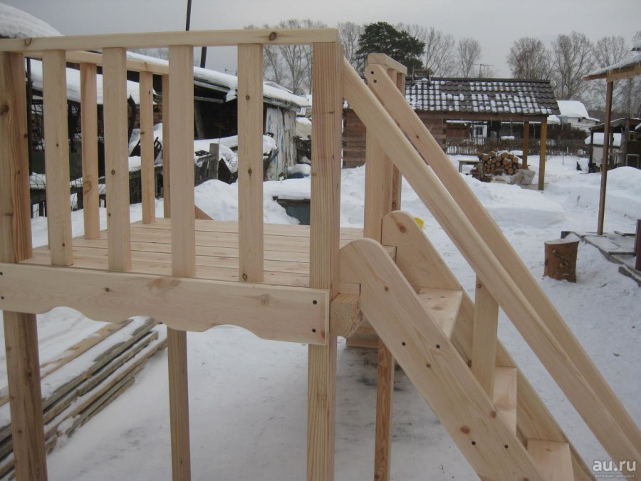 Горка из досок зимняя