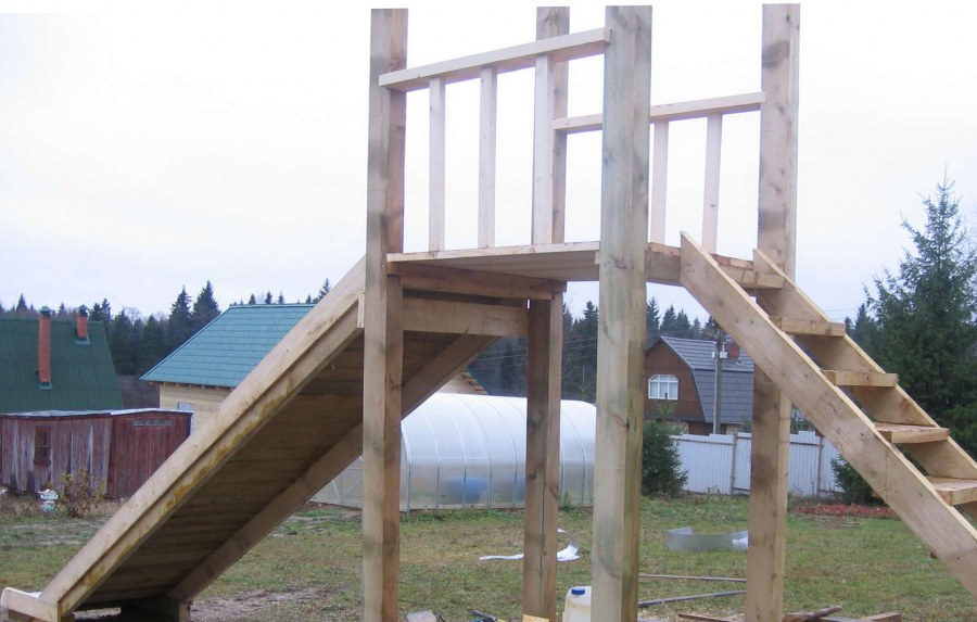 Самодельная детская горка