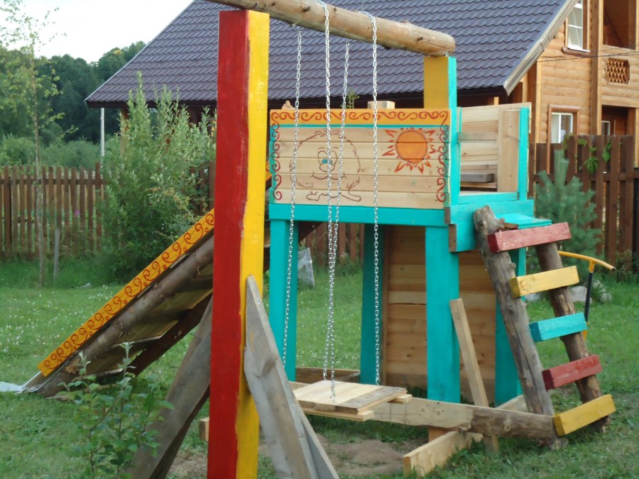 Детская горка из бруса 150х150