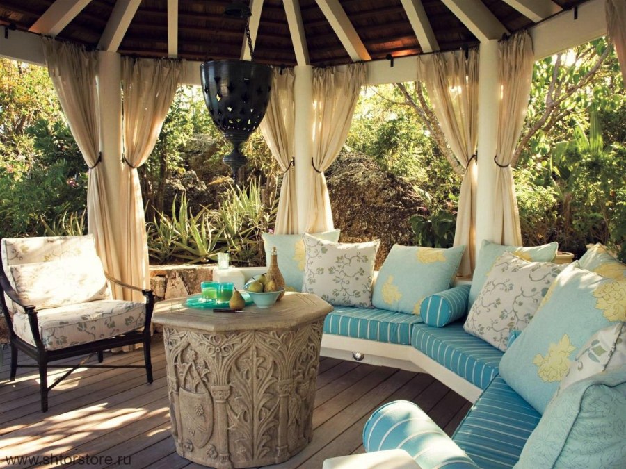 Беседка в средиземноморском стиле