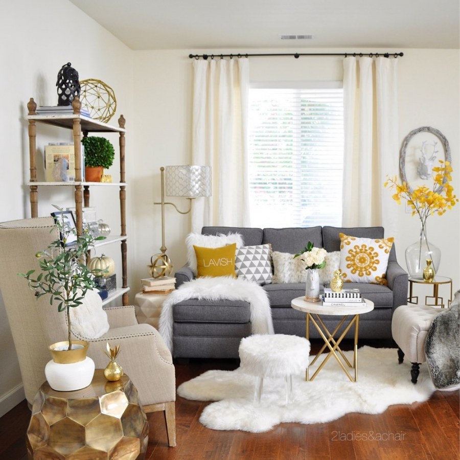 Гостиная в серо желтом цвете