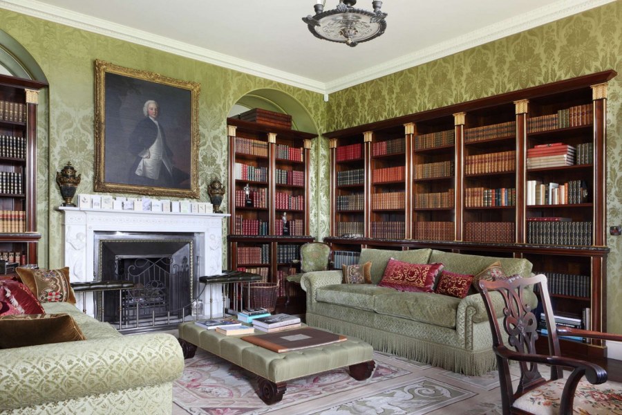 Мебель для гостиной в английском стиле