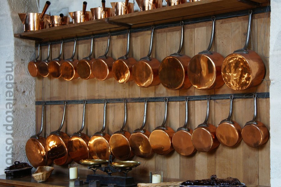 Медная кухонная утварь