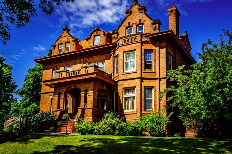 Дом в городе