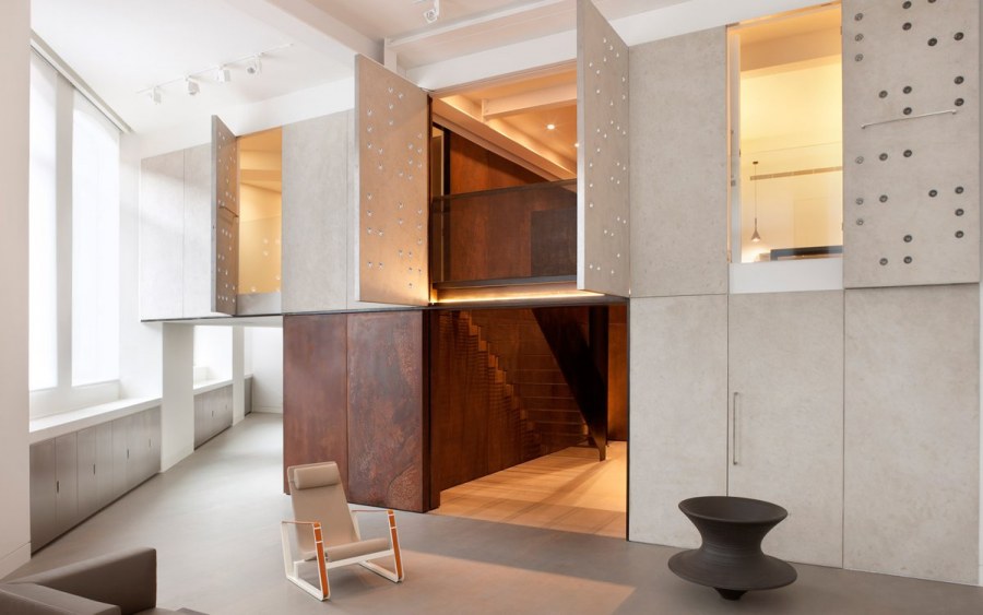 Двигающаяся стена