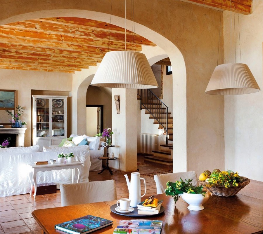 Средиземноморский испанский стиль в интерьере