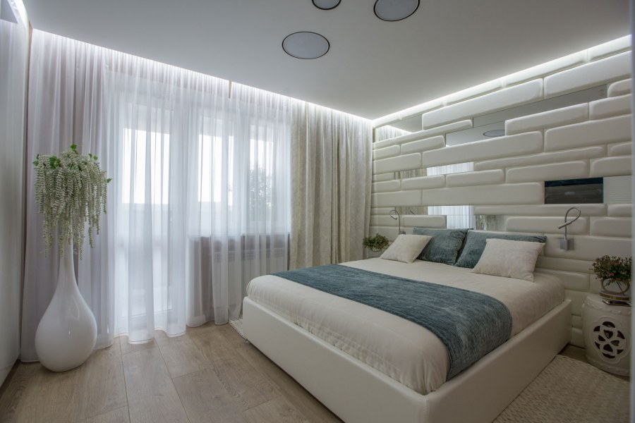 Подсветка штор в классическом интерьере