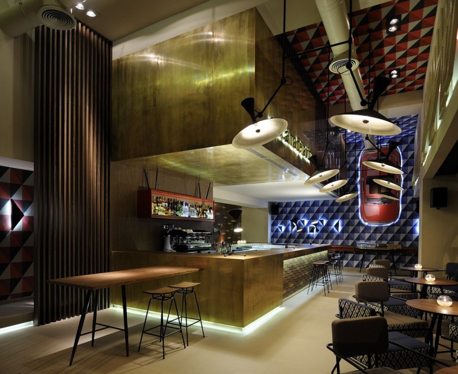 Необычный интерьер кофейни