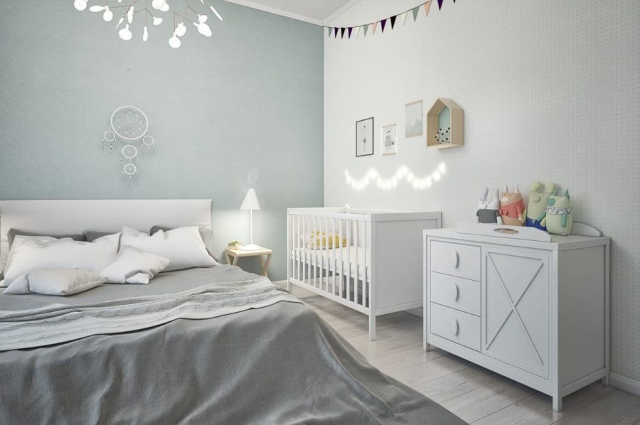 Спальня с детской кроваткой