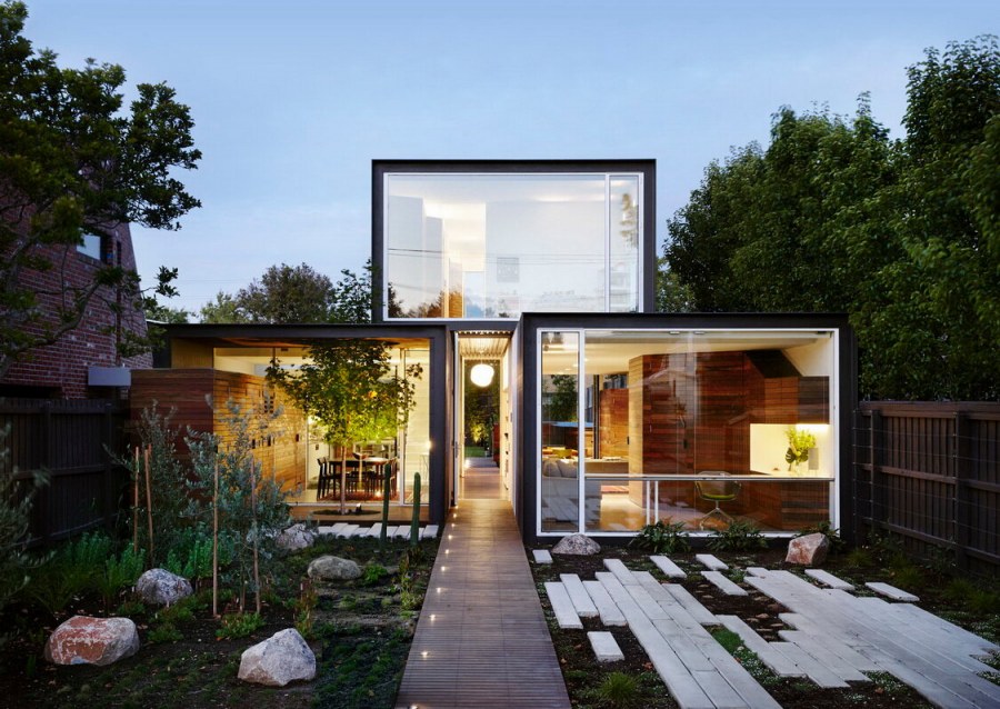 Современный небольшой домик