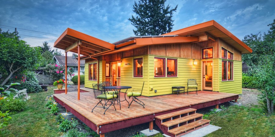 Тини Хаус с террасой