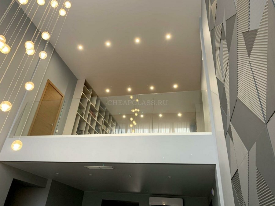 Ограждение второго света стекло