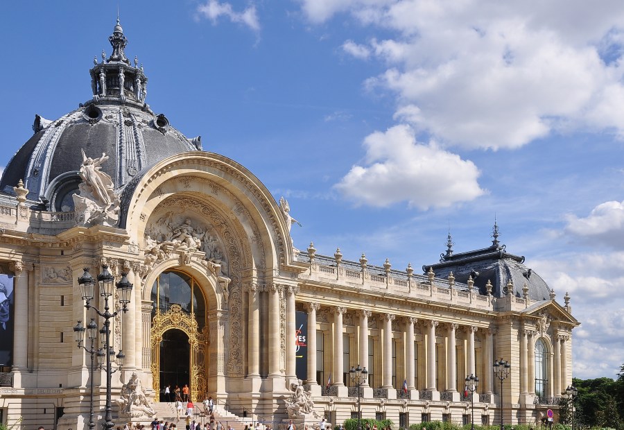 Малый дворец в Париже