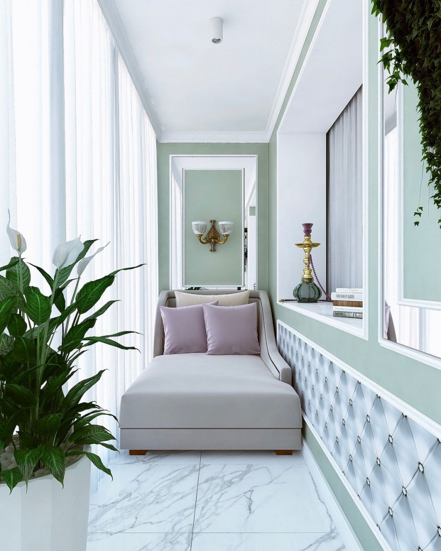 Балкон в светлых тонах