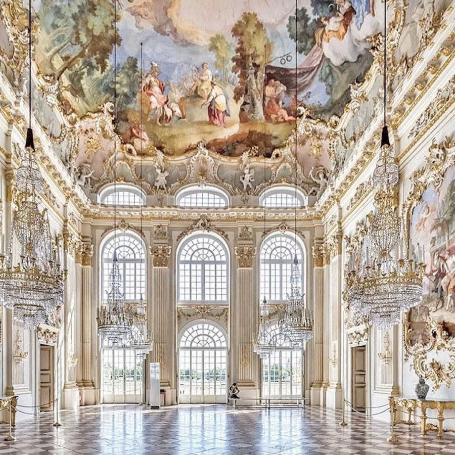 Дворец рококо Выборг