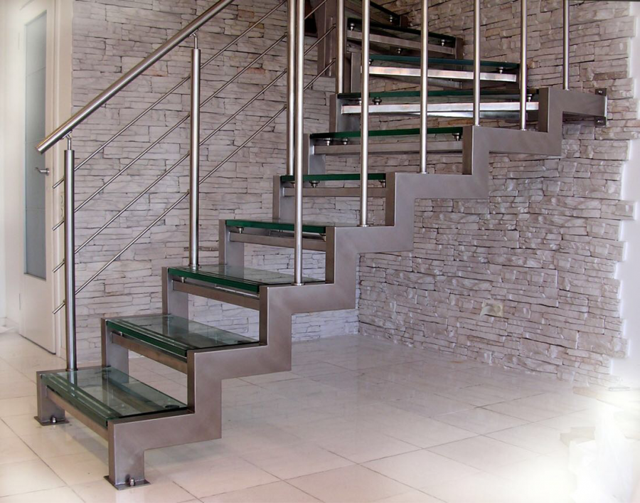 Стеклянная лестница