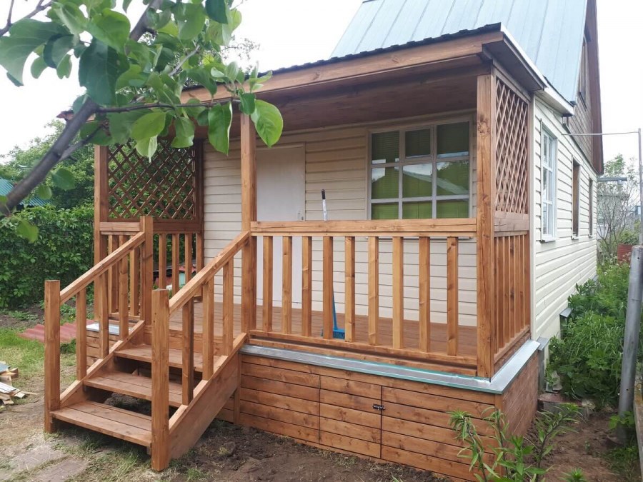Крылечко для дачного домика