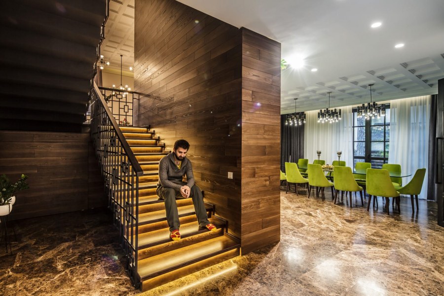 Интерьер гостиной с кухней в стиле Райта