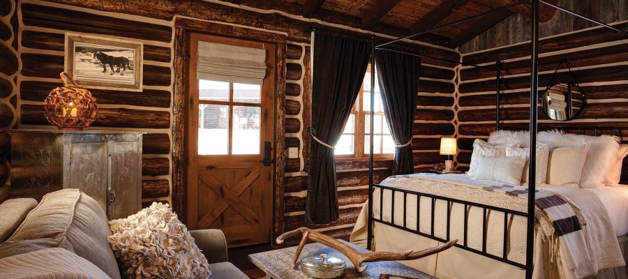 Отель Brush Creek Ranch