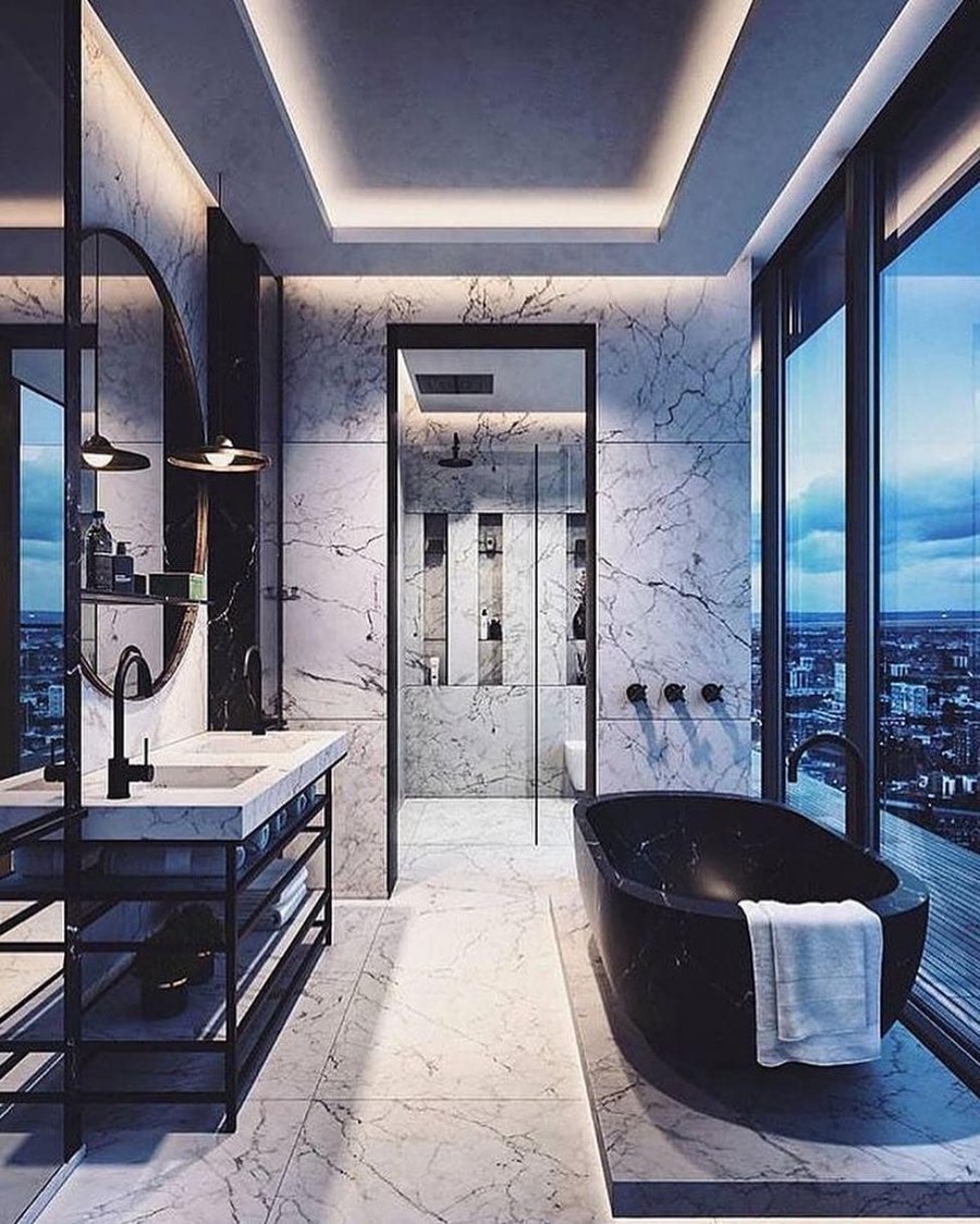 Ванная комната в особняке