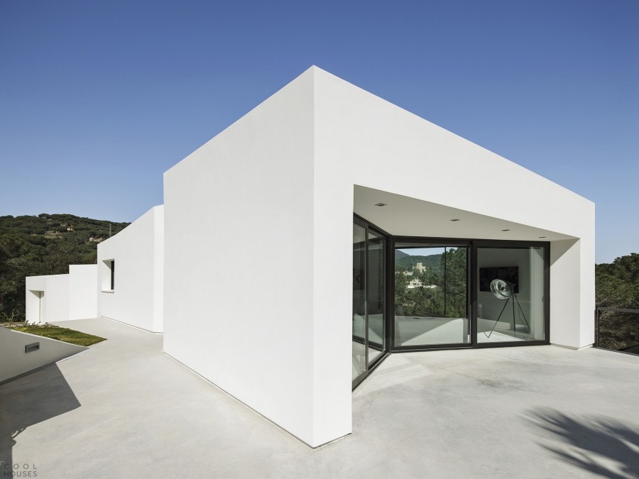 Фасад в стиле Минимализм