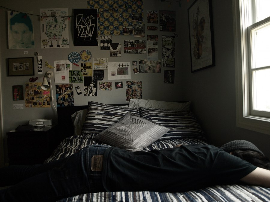 Комната депрессивного подростка