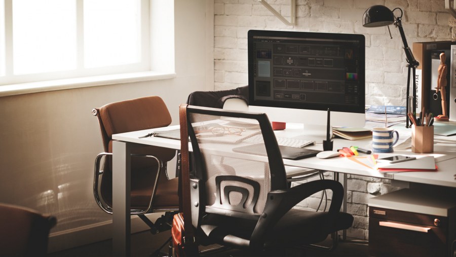 Рабочее место за компьютером