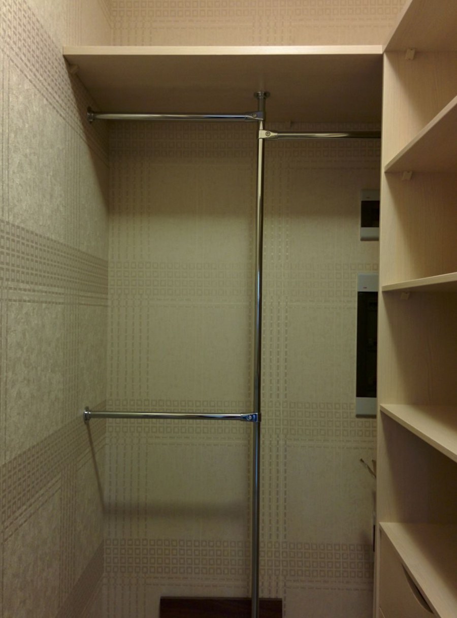 Кладовка с полками