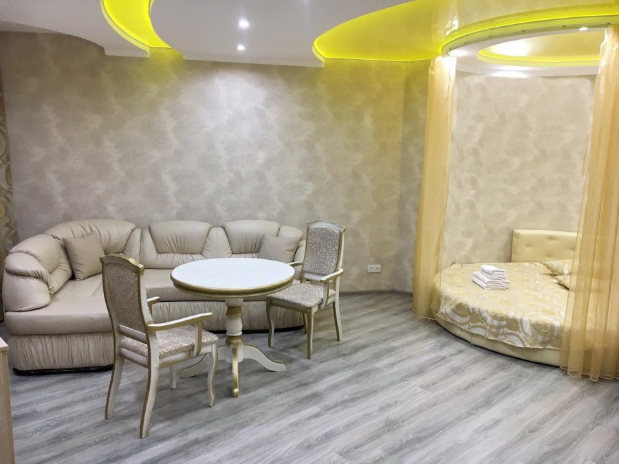 Отель Эрзи клаб Красногорск