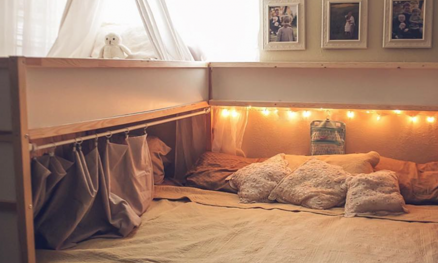 Огромная уютная кровать