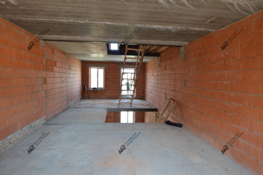 Таунхаус внутри без ремонта