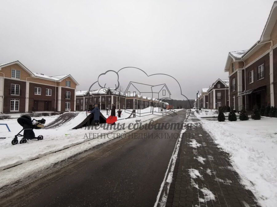 Малоэтажный ЖК парк апрель