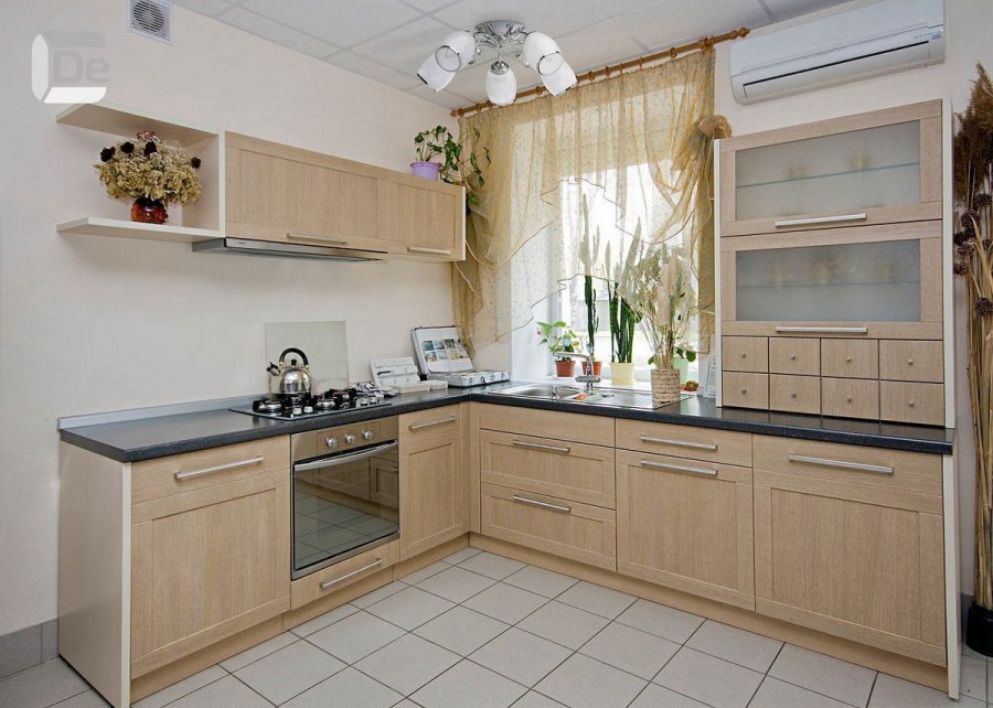 Бежевые кухонные гарнитуры