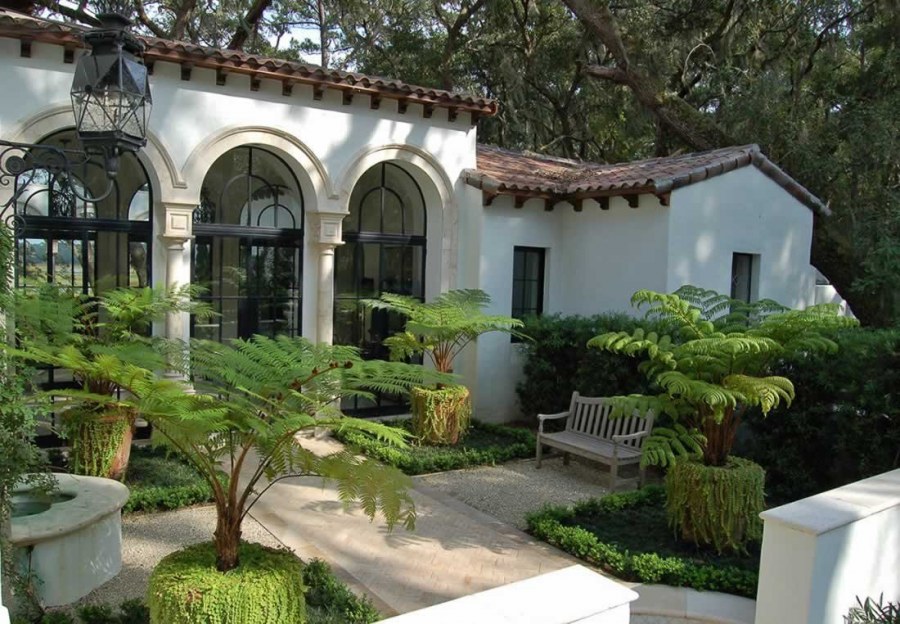 Палисадники клумбы лужайки