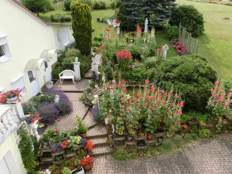 Красивая дача