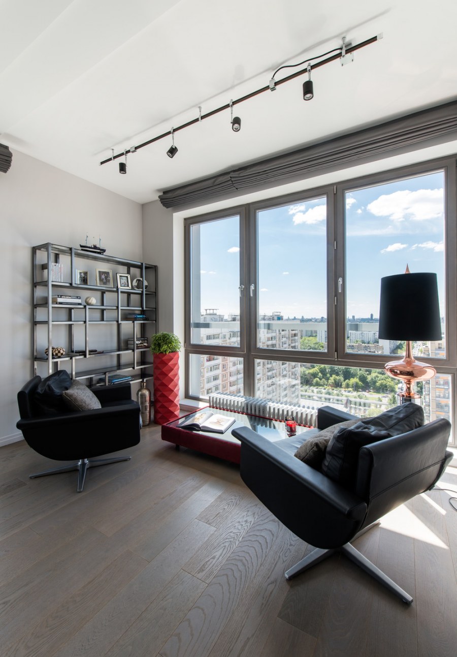 Маленькая квартира с панорамными окнами