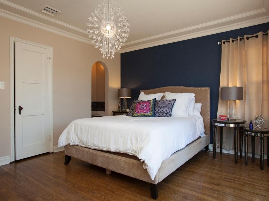 Акцентная стена в интерьере спальни