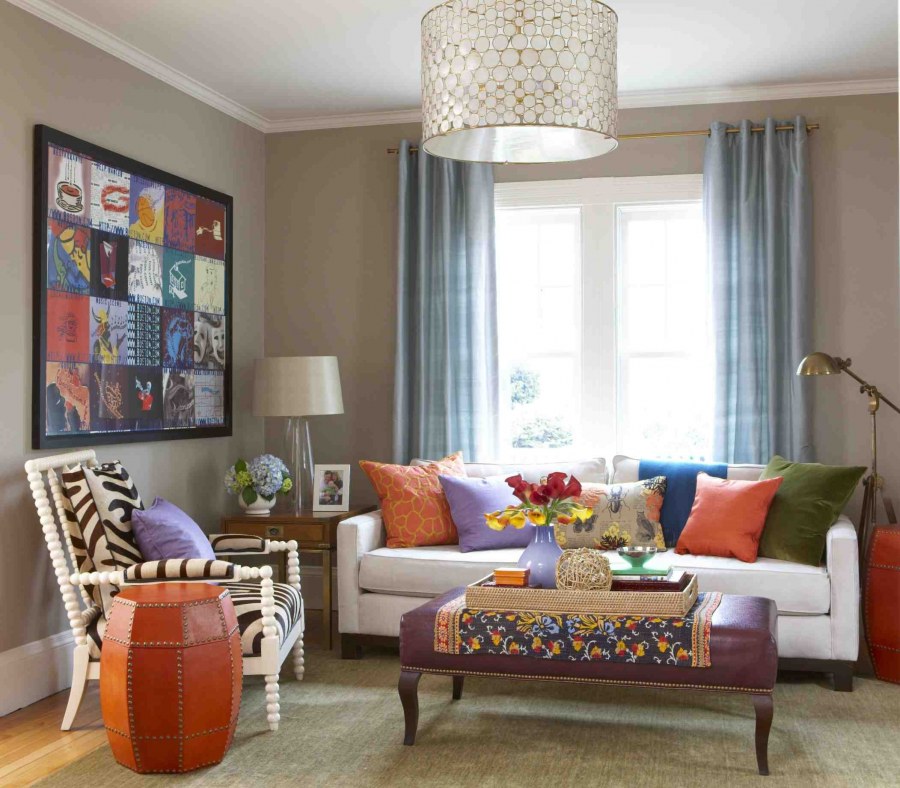 Комната с оранжевыми акцентами