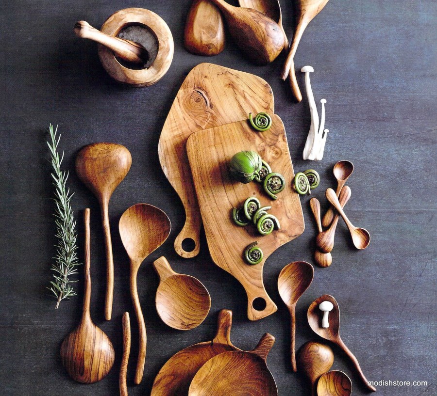 Кухонные вещи из дерева