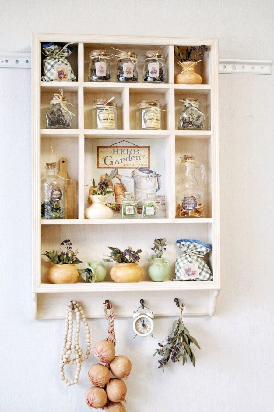 Полка на кухню