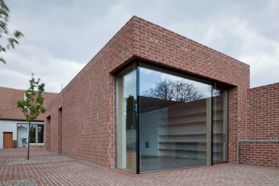 Brick House кирпич