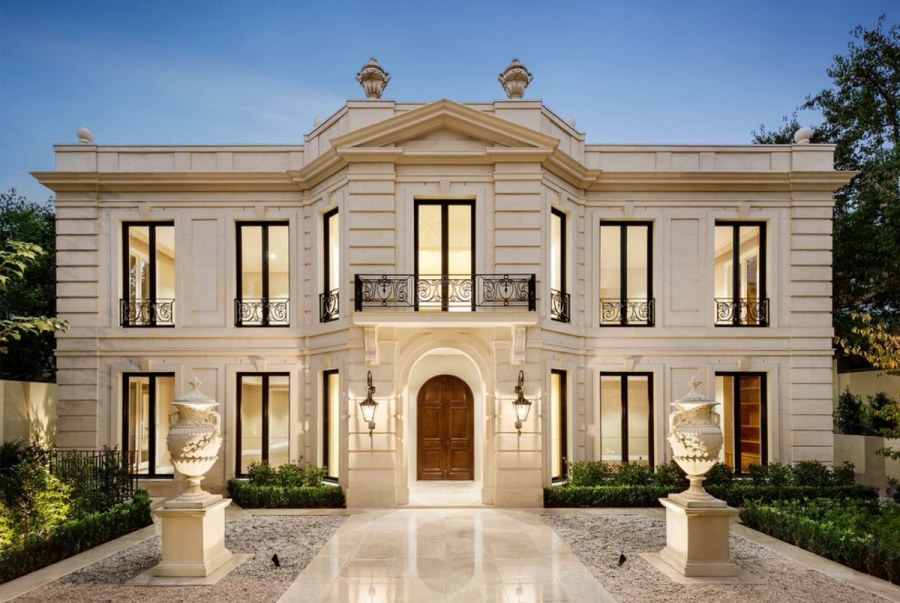 Дом в стиле Нео класицизм