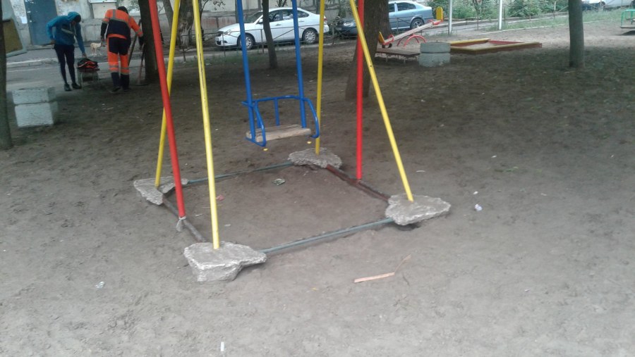 Детская площадка на участке